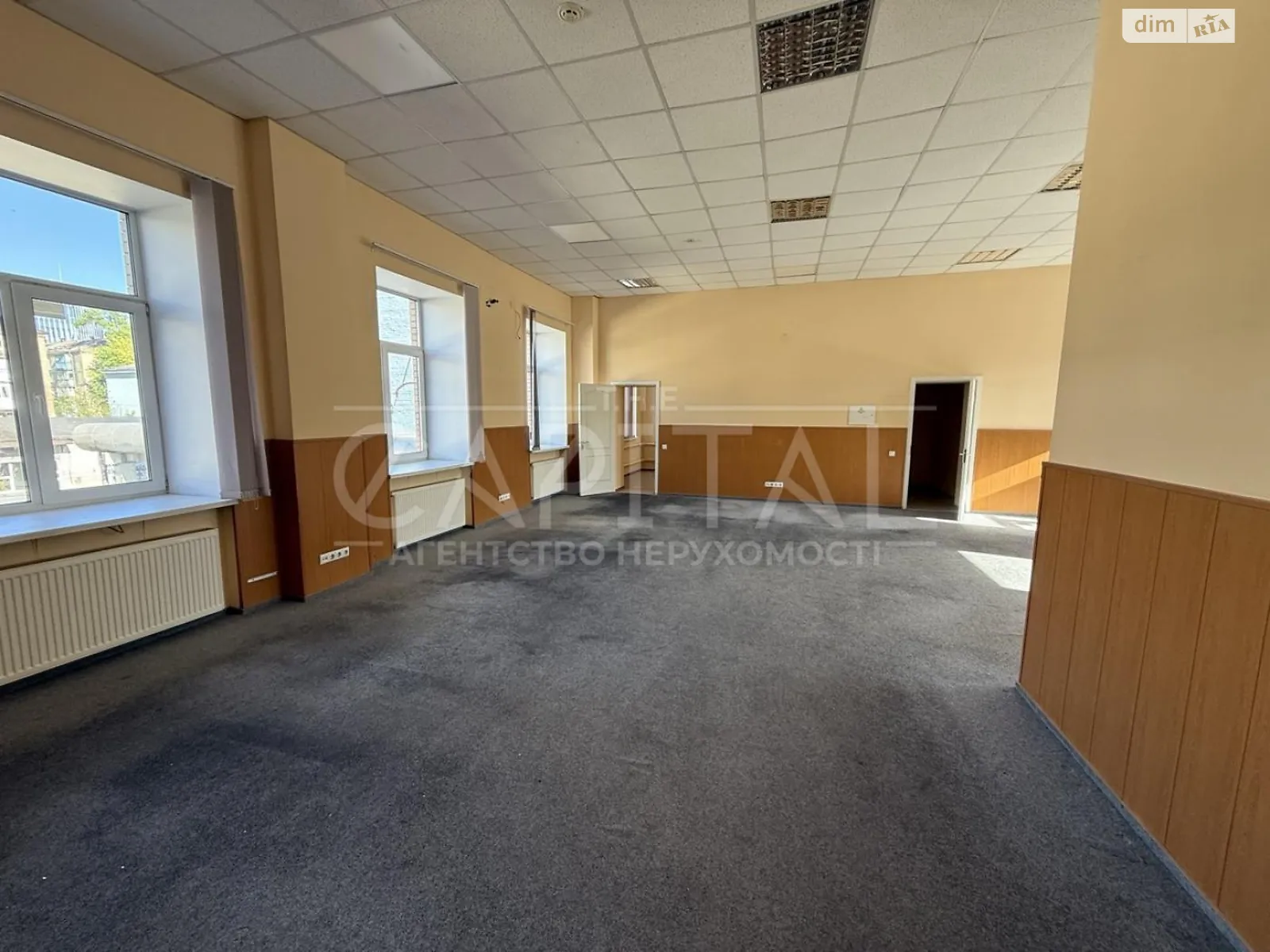 Сдается в аренду офис 120 кв. м в бизнес-центре, цена: 1080 $ - фото 1