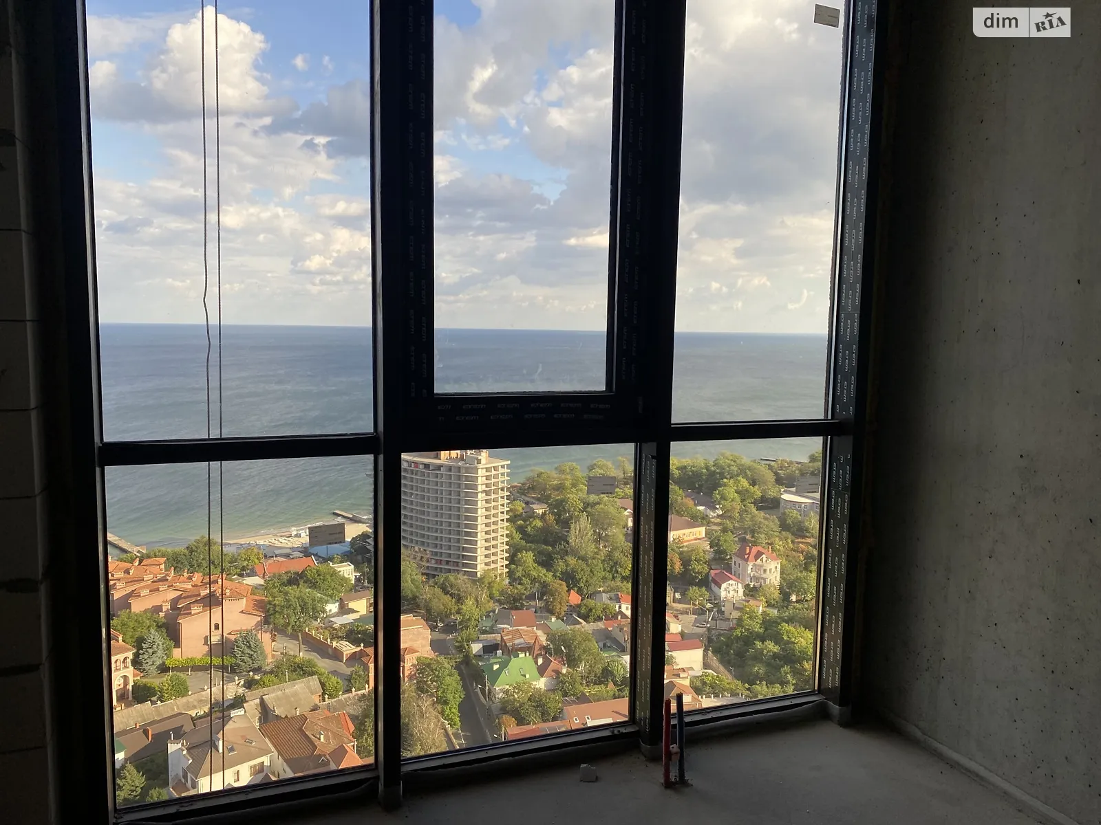 Продается 2-комнатная квартира 66.41 кв. м в Одессе, ул. Дача Ковалевского - фото 1