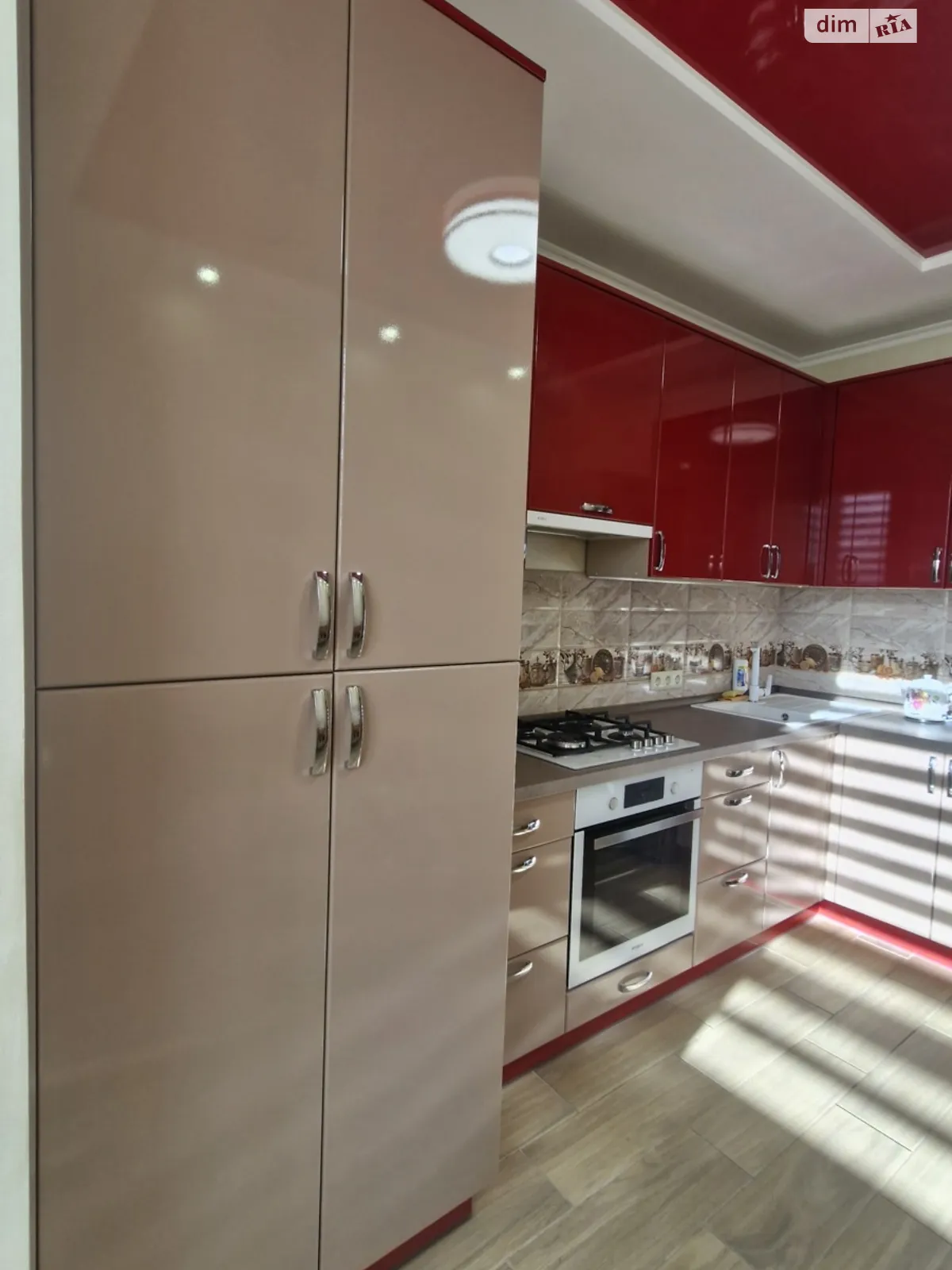 Продается 1-комнатная квартира 41 кв. м в Олиевке, ул. Евгения Рыхлика, 11А - фото 1