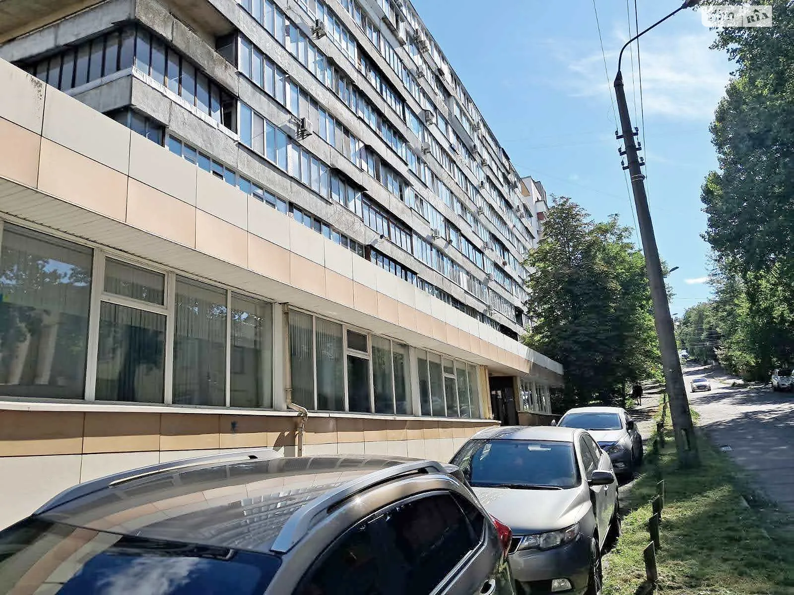 Сдается в аренду офис 18.5 кв. м в бизнес-центре, цена: 6020 грн - фото 1