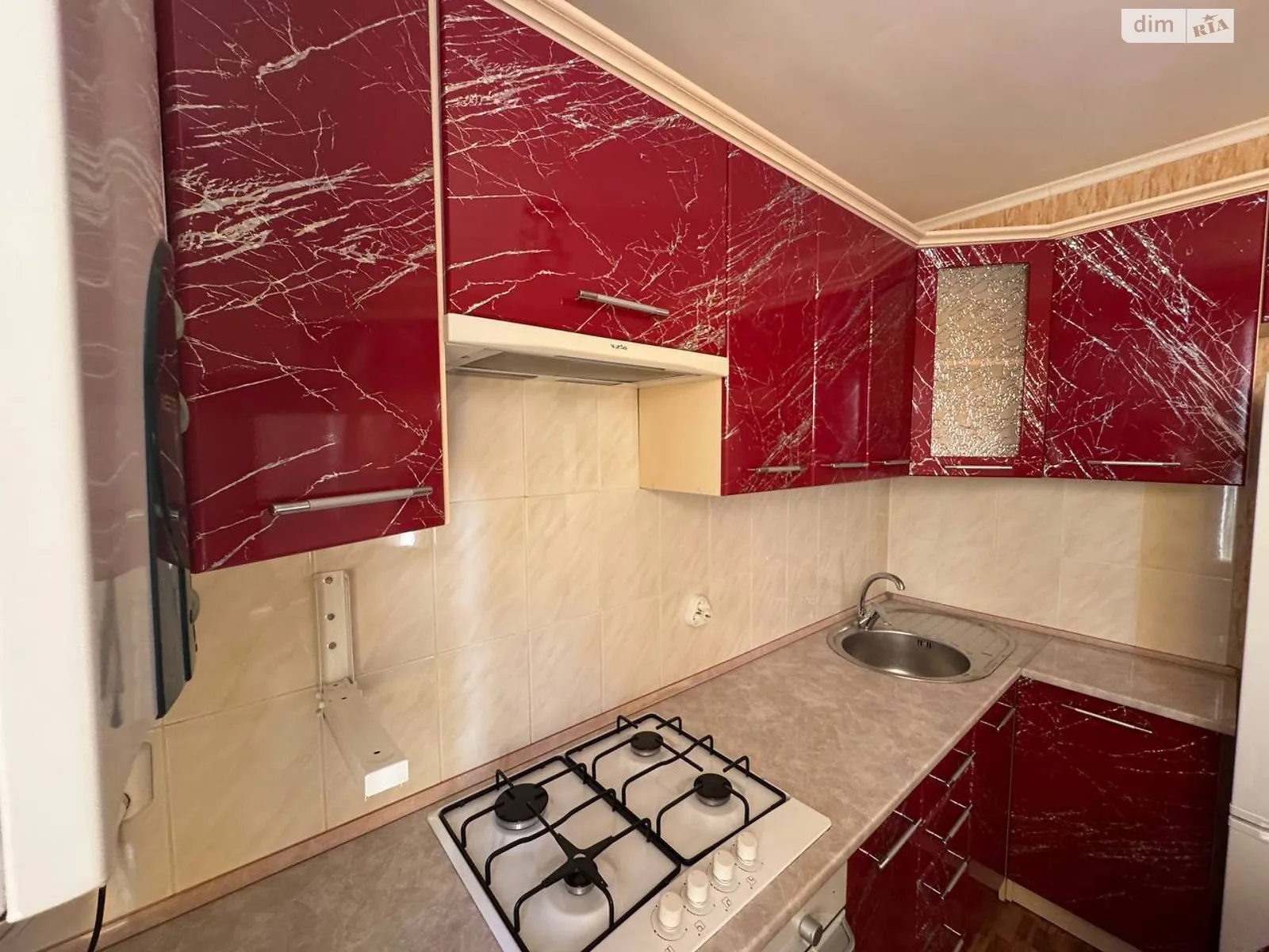 1-комнатная квартира 36 кв. м в Тернополе, ул. 15-го Апреля - фото 1