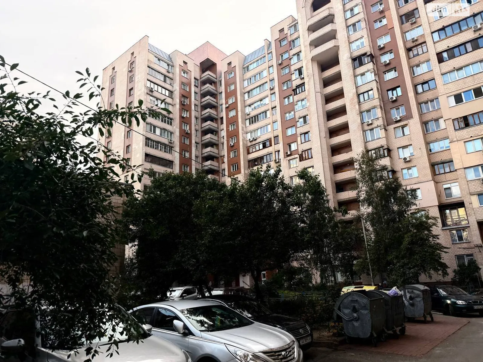 Продається 3-кімнатна квартира 74 кв. м у Києві, просп. Володимира Івасюка, 20 - фото 1