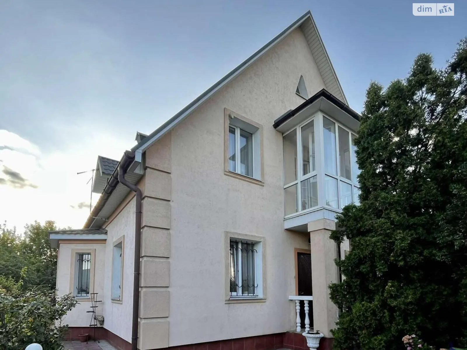Продается дом на 2 этажа 240.5 кв. м с бассейном, цена: 160000 $ - фото 1