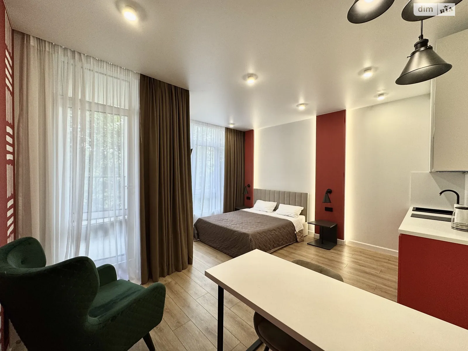Продается 1-комнатная квартира 31 кв. м в Одессе, ул. Софиевская, 1А - фото 1