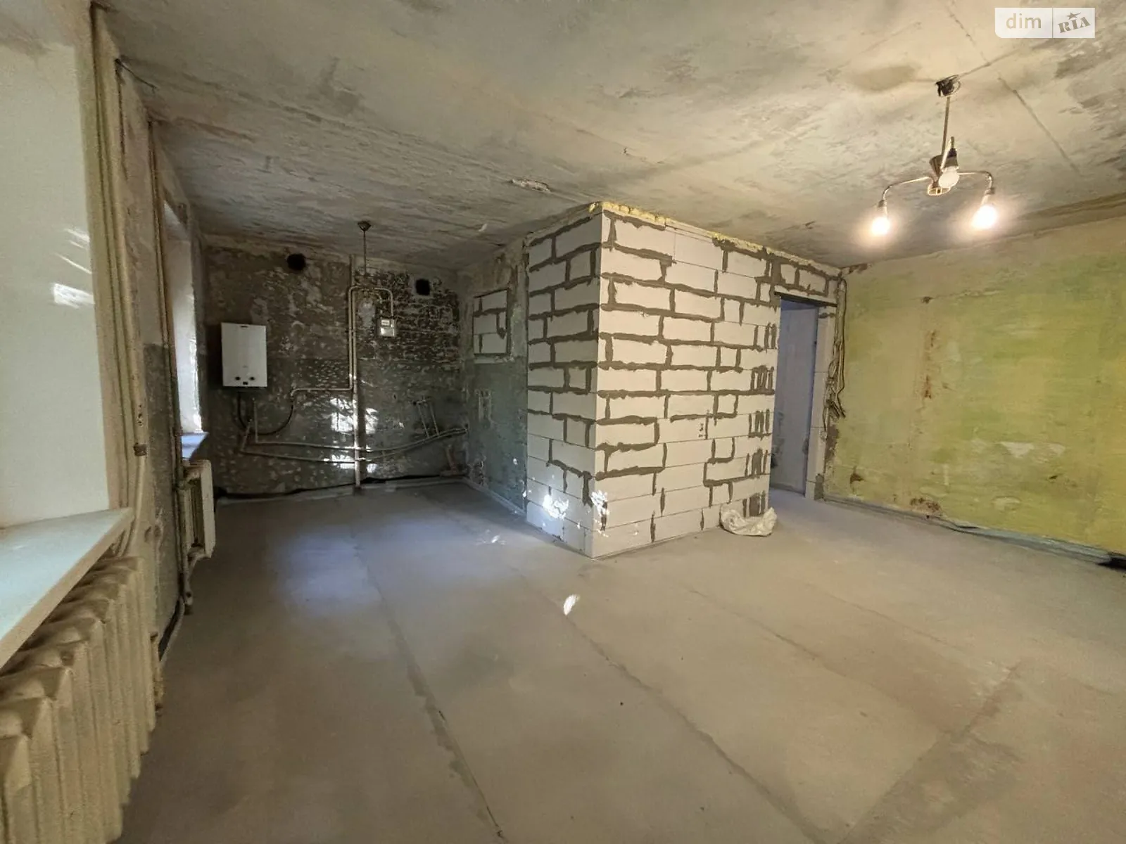 Продается 1-комнатная квартира 45 кв. м в Днепре, просп. Поля Александра, 48Б - фото 1