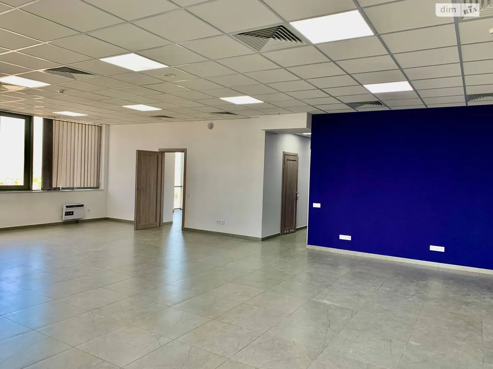 Здається в оренду офіс 200 кв. м в бізнес-центрі, цена: 2000 $ - фото 1