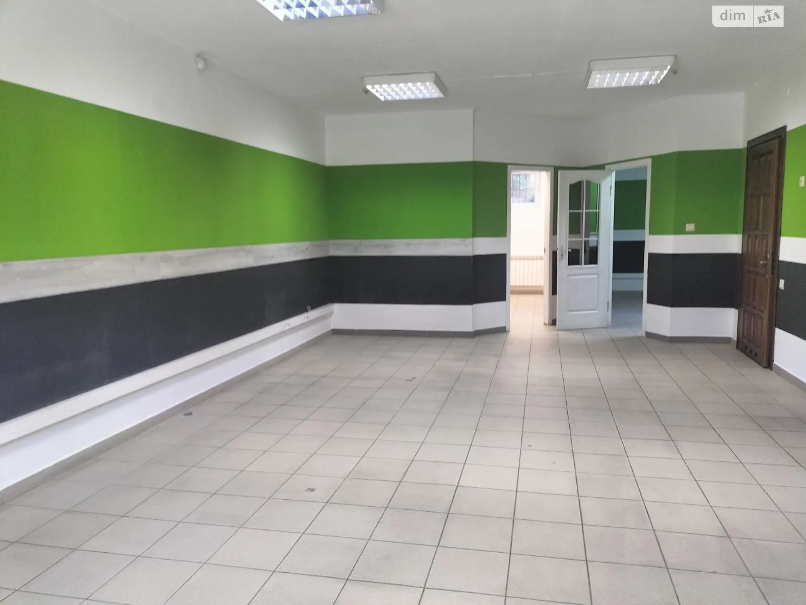 Здається в оренду приміщення вільного призначення 81.2 кв. м в 7-поверховій будівлі, цена: 18000 грн - фото 1