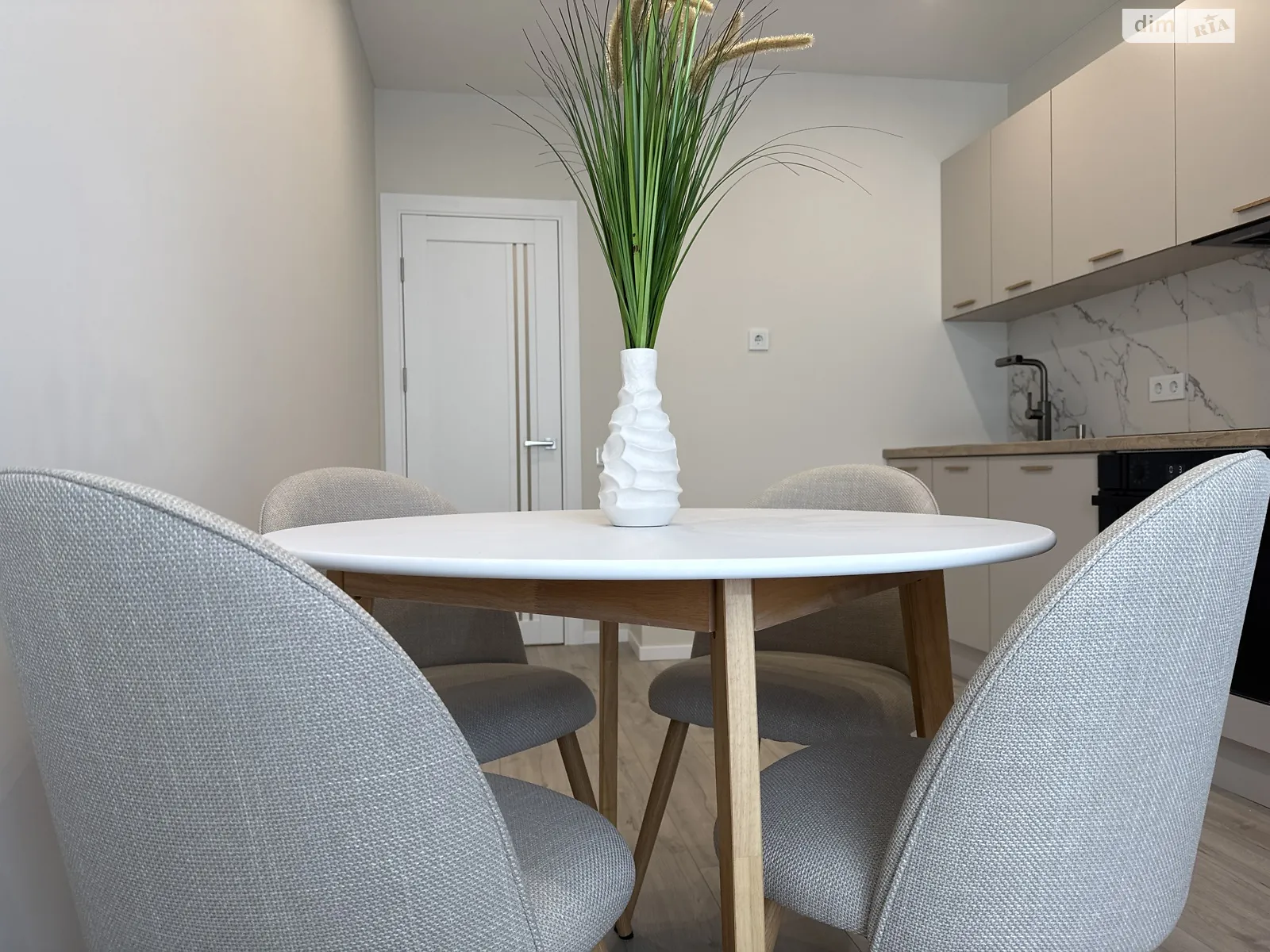 Продается 1-комнатная квартира 39.3 кв. м в Ивано-Франковске, ул. Ленкавского, 34/6 - фото 1