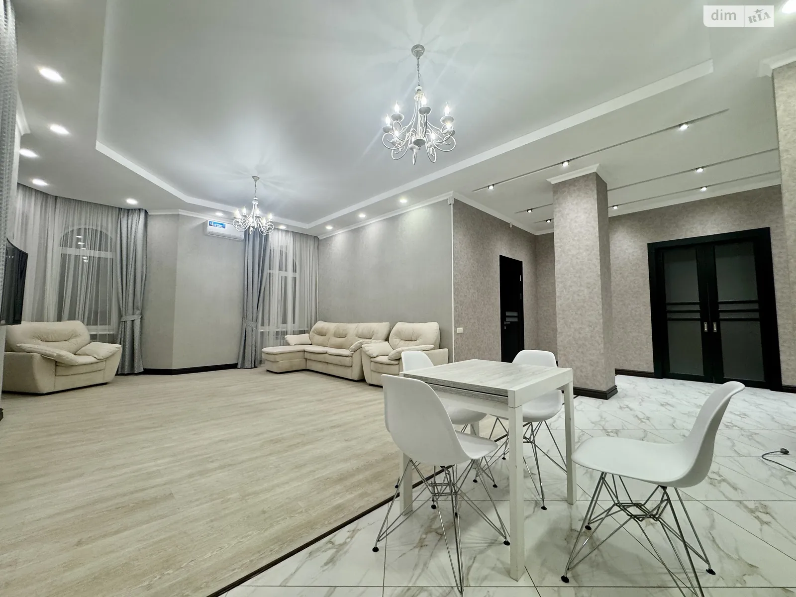 Продается 2-комнатная квартира 76 кв. м в Николаеве, вул. Шевченко, 65А - фото 1