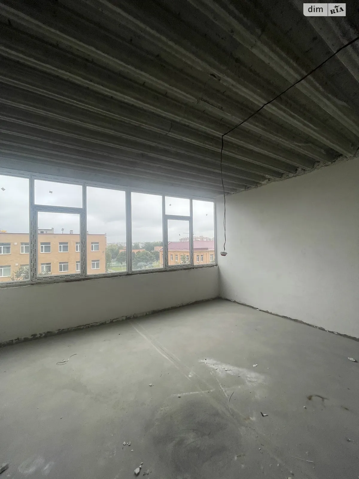 Продается офис 30 кв. м в бизнес-центре, цена: 27000 $ - фото 1