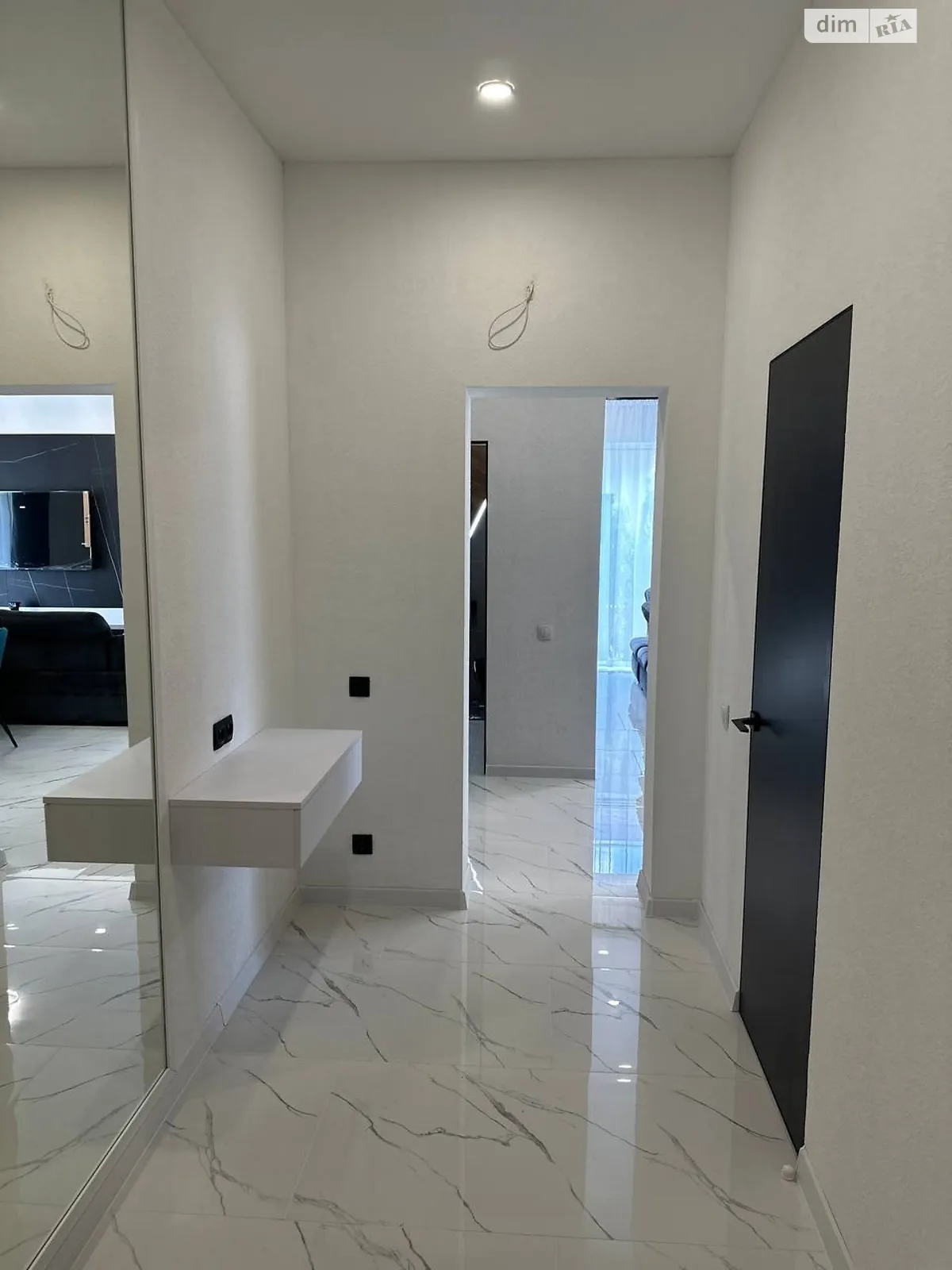 Сдается в аренду одноэтажный дом 120 кв. м с бассейном, цена: 1500 $ - фото 1