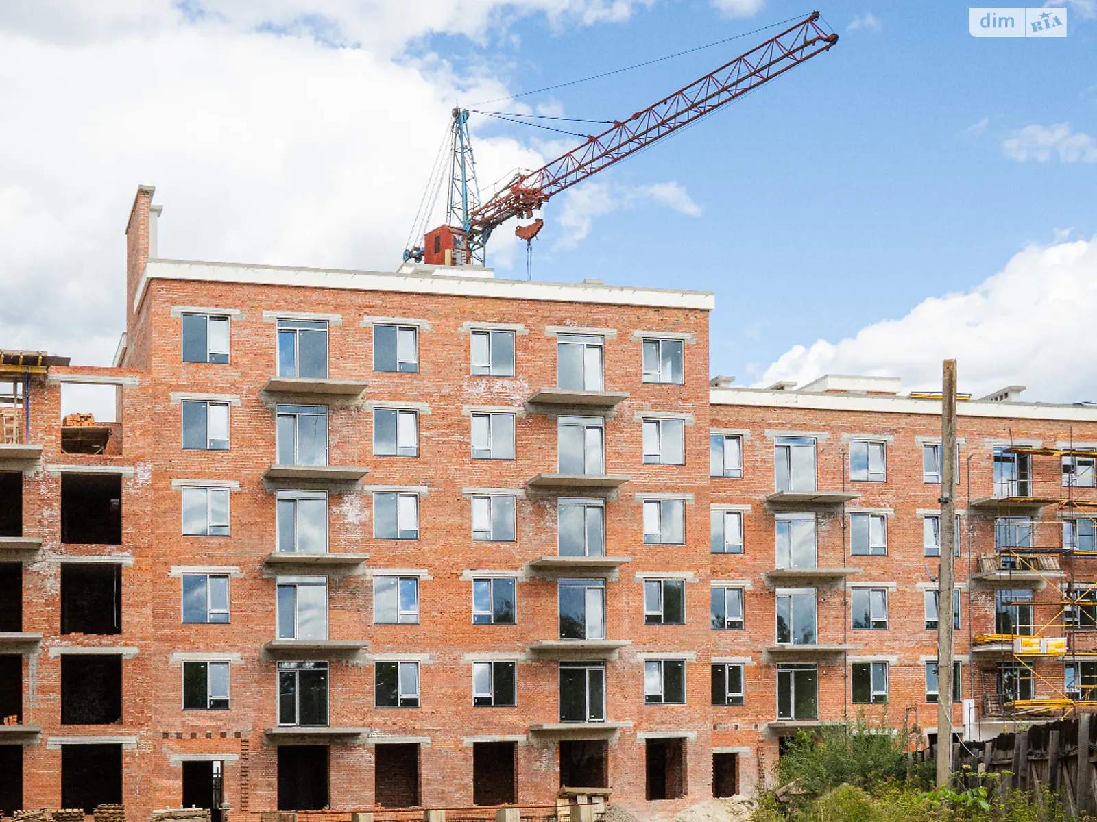 Продается 1-комнатная квартира 44.5 кв. м в Ивано-Франковске, ул. Коновальца Евгения, 1 - фото 1