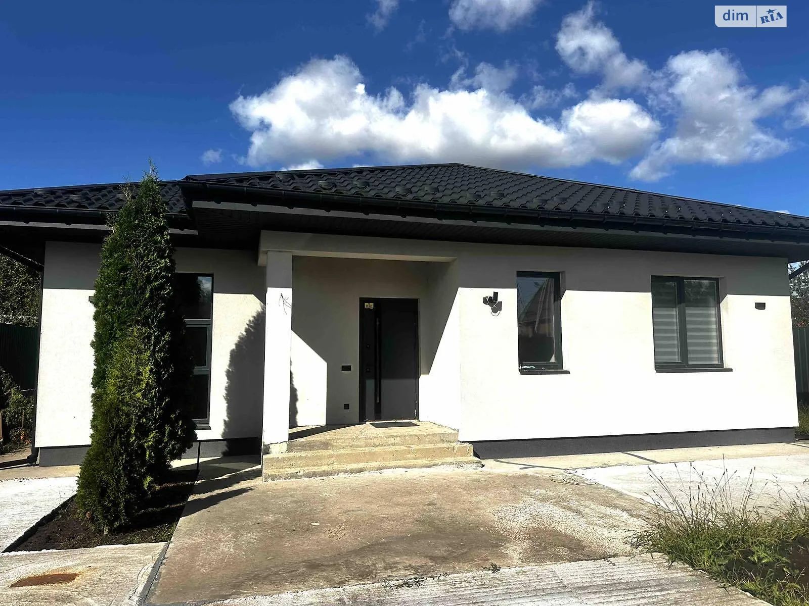 Продается одноэтажный дом 130 кв. м с террасой, цена: 127000 $ - фото 1
