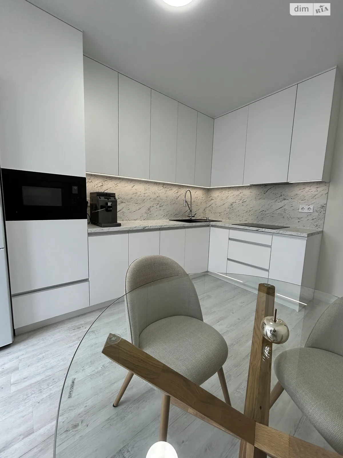 Продается 2-комнатная квартира 52.9 кв. м в Ирпене, ул. Соборная(ІІІ Интернационала), 122 - фото 1