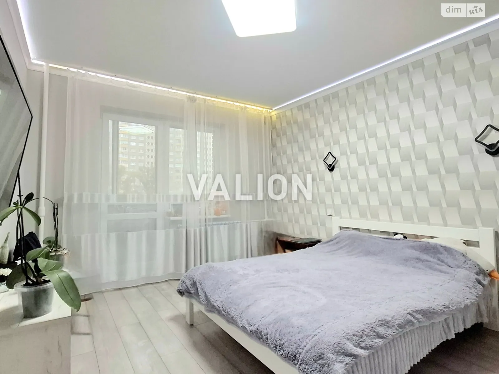 Продается 3-комнатная квартира 70.2 кв. м в Киеве, цена: 65000 $ - фото 1