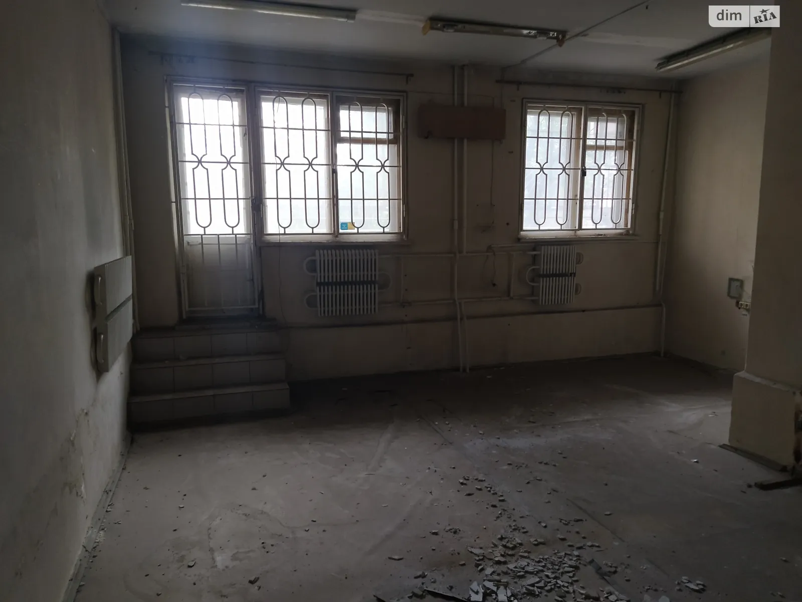 Сдается в аренду офис 70 кв. м в бизнес-центре, цена: 10000 грн - фото 1