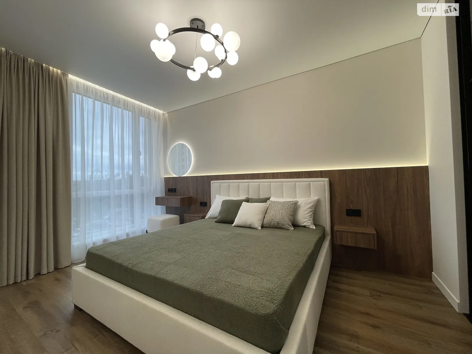 Продается 1-комнатная квартира 45.4 кв. м в Ивано-Франковске, ул. Ленкавского - фото 1