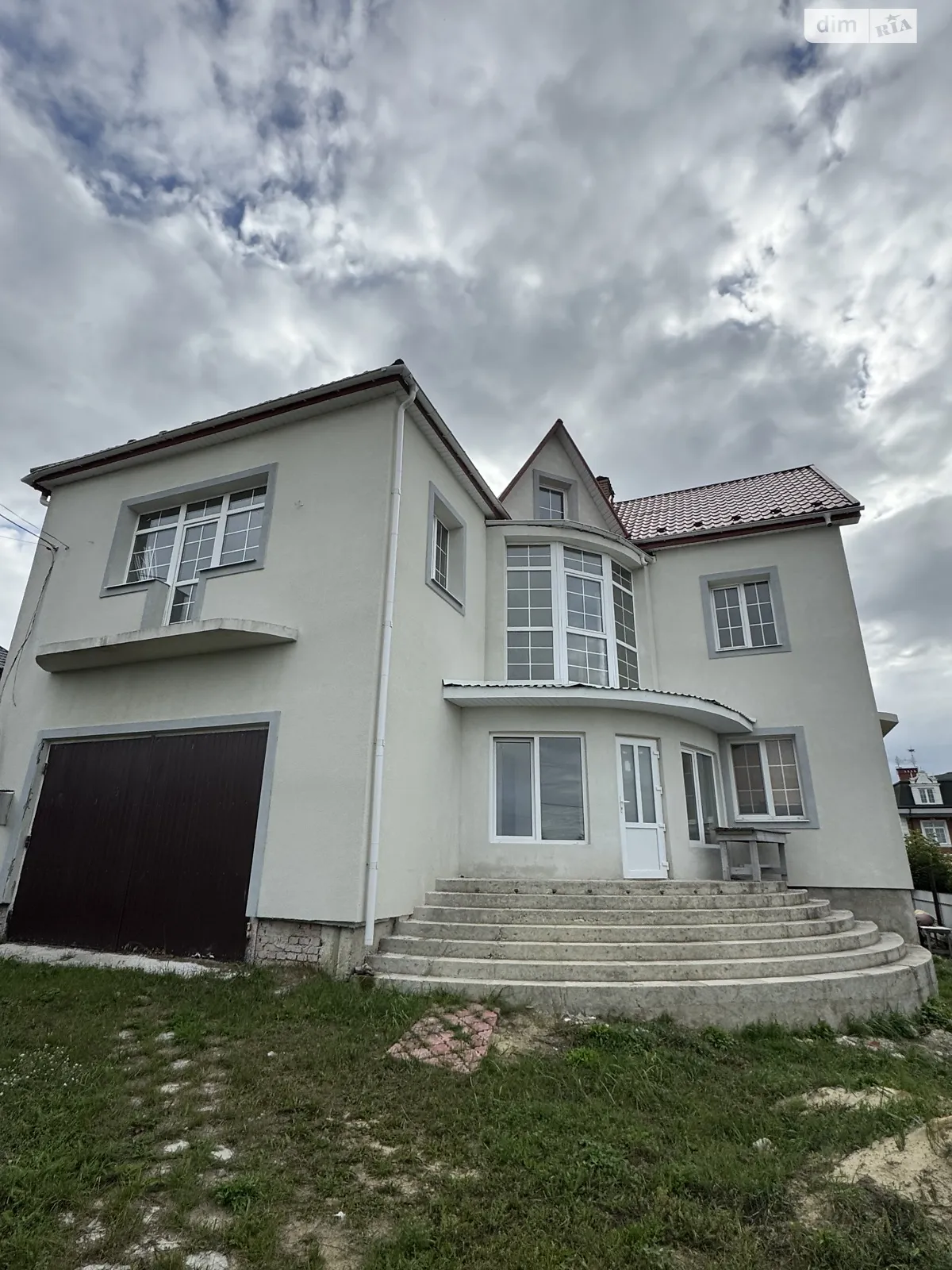 Продается дом на 2 этажа 299 кв. м с подвалом, цена: 197000 $ - фото 1