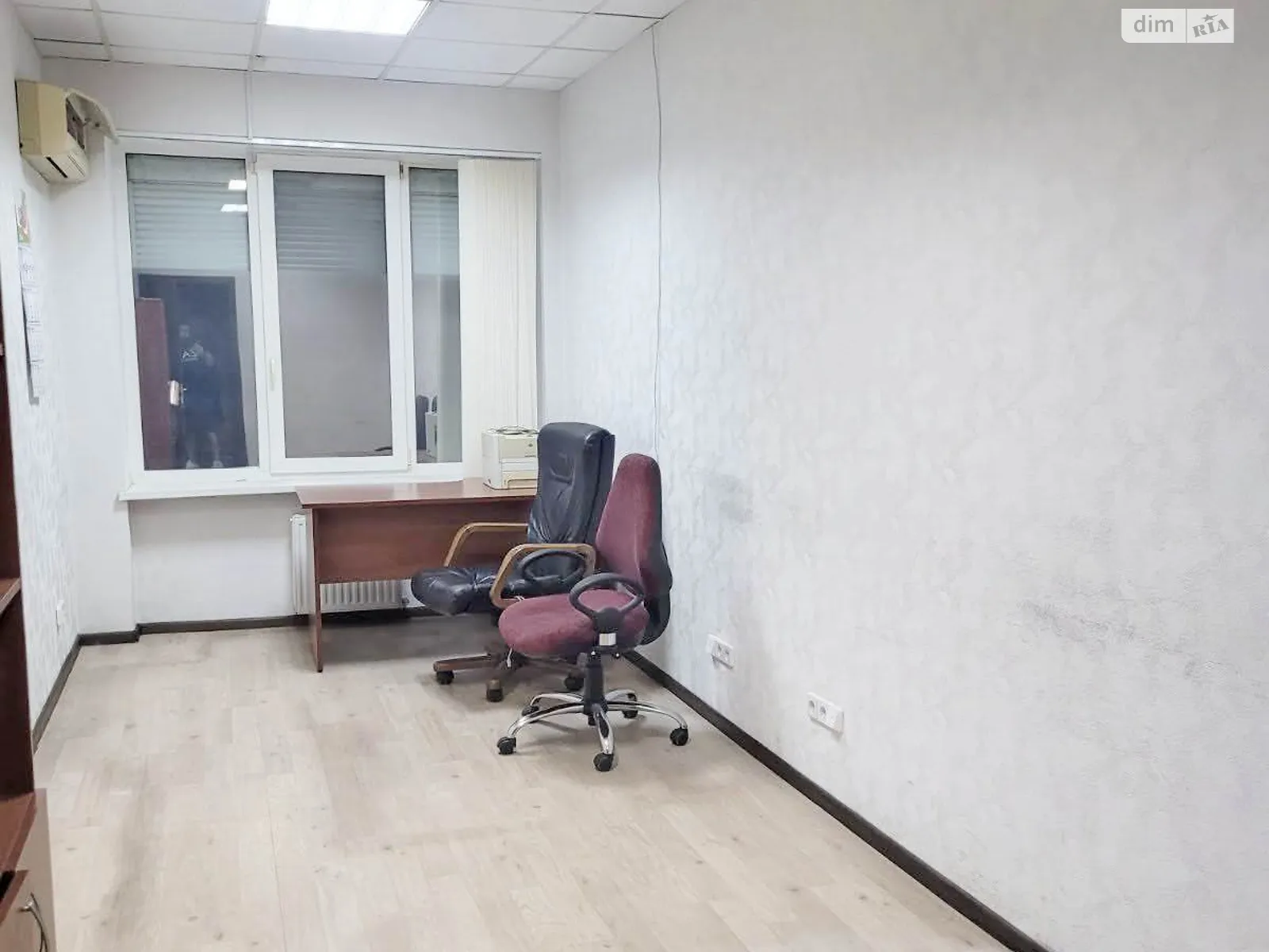 Сдается в аренду помещения свободного назначения 20.6 кв. м в 9-этажном здании, цена: 6115 грн - фото 1