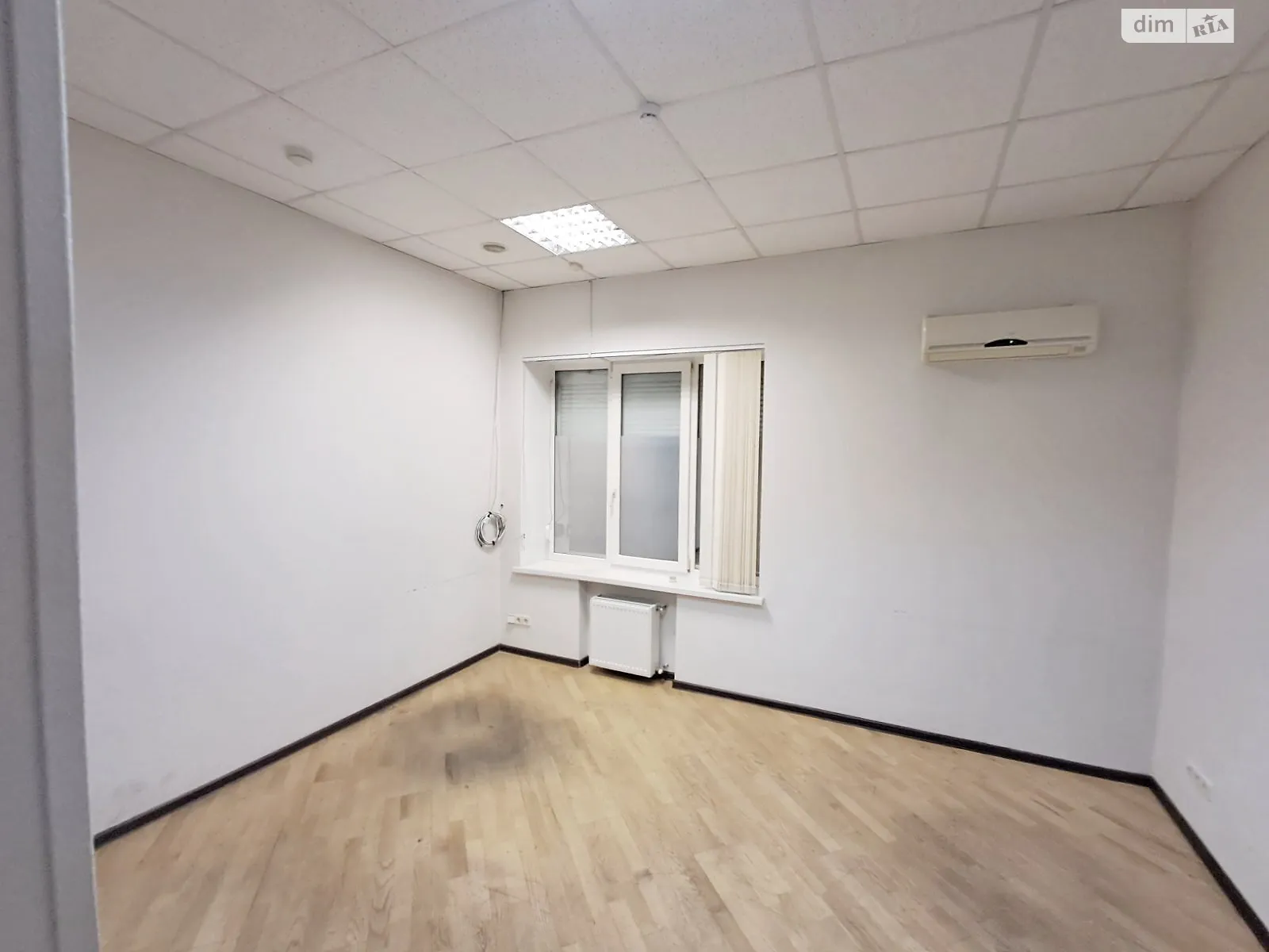 Здається в оренду приміщення вільного призначення 25 кв. м в 9-поверховій будівлі, цена: 14105 грн - фото 1