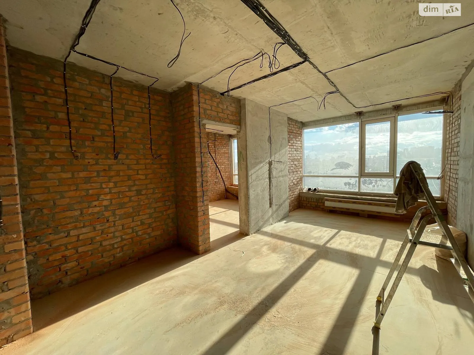 Продається 1-кімнатна квартира 45.7 кв. м у Києві, пер. Ужгородський, 4/1 - фото 1