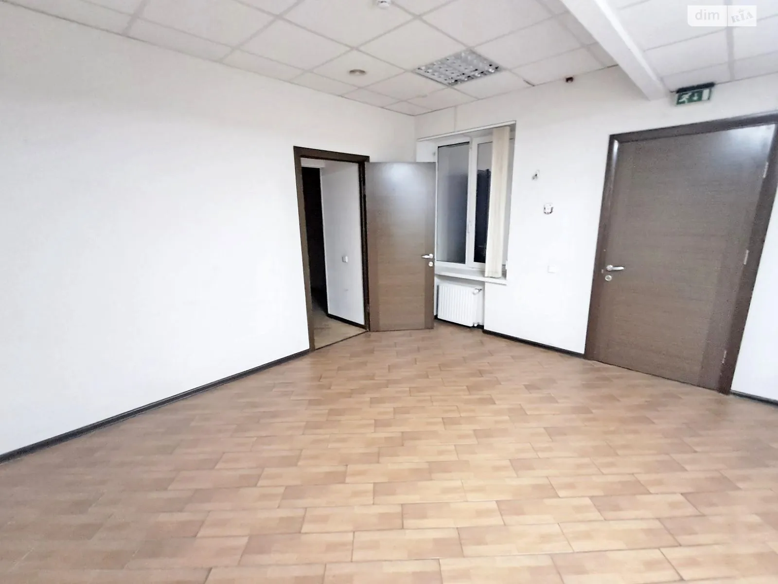 Сдается в аренду помещения свободного назначения 25 кв. м в 9-этажном здании, цена: 7945 грн - фото 1