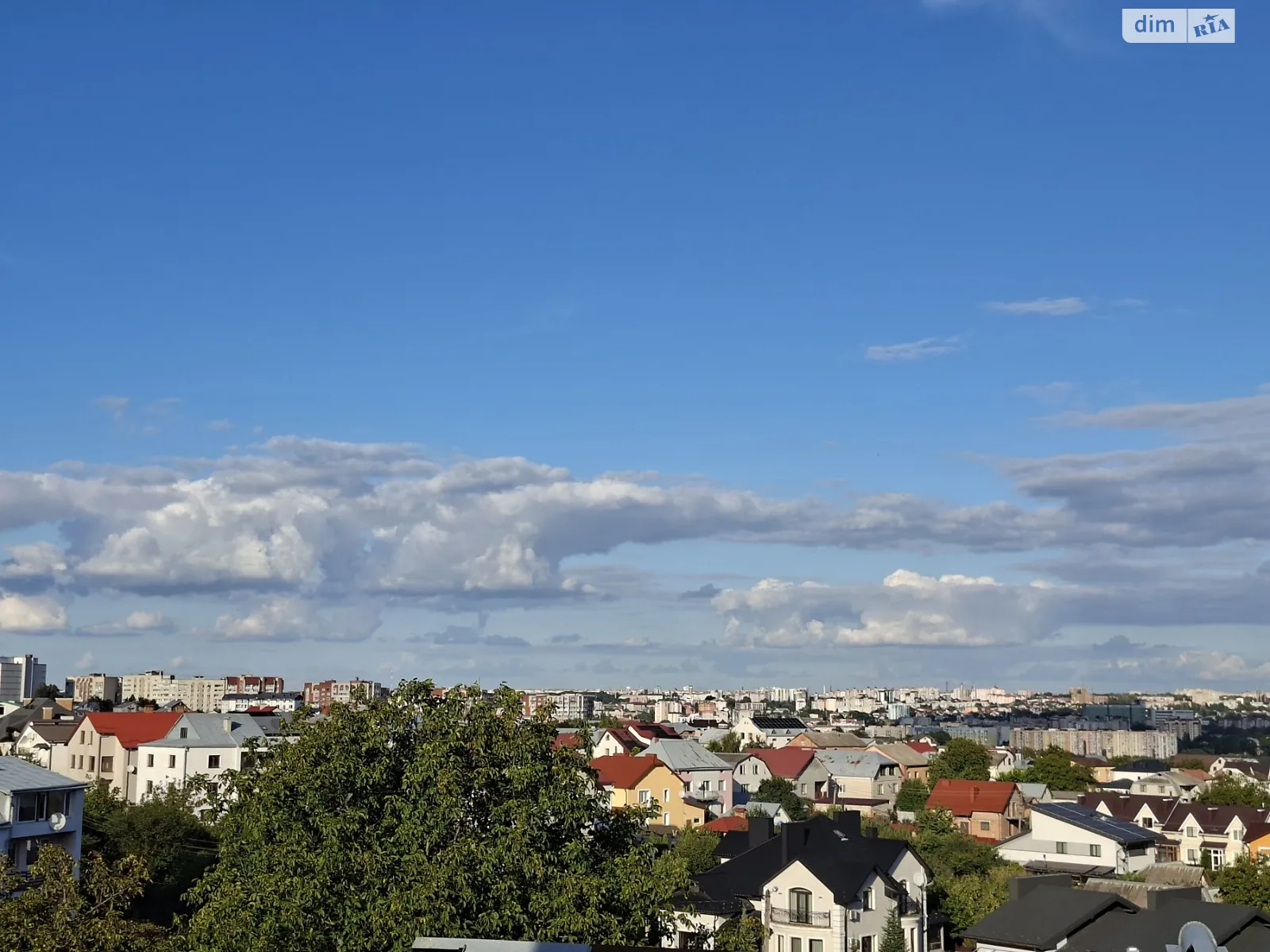 Продається 4-кімнатна квартира 112 кв. м у Петрикові, вул. Л.Українки Бічна - фото 1