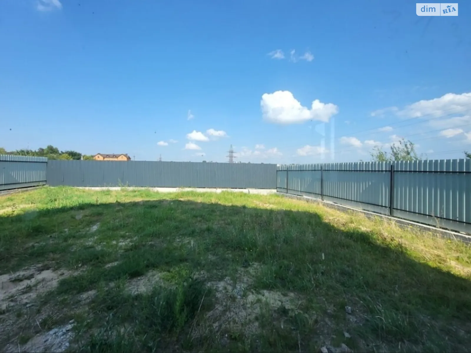 Продается дом на 2 этажа 120 кв. м с камином, цена: 80000 $ - фото 1
