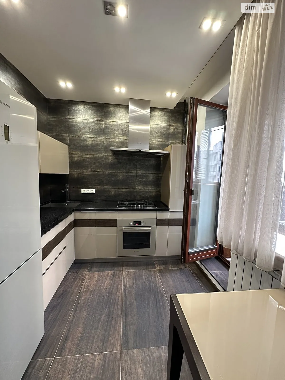 Продається 2-кімнатна квартира 68 кв. м у Харкові, вул. Яни Червоної(Джерельна), 9А - фото 1