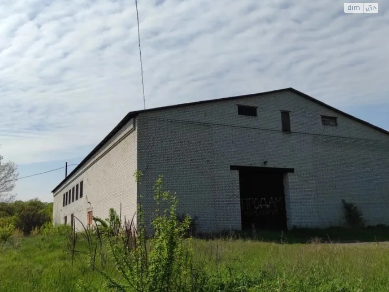 Продается помещения свободного назначения 1248.3 кв. м в 2-этажном здании, цена: 570000 € - фото 1
