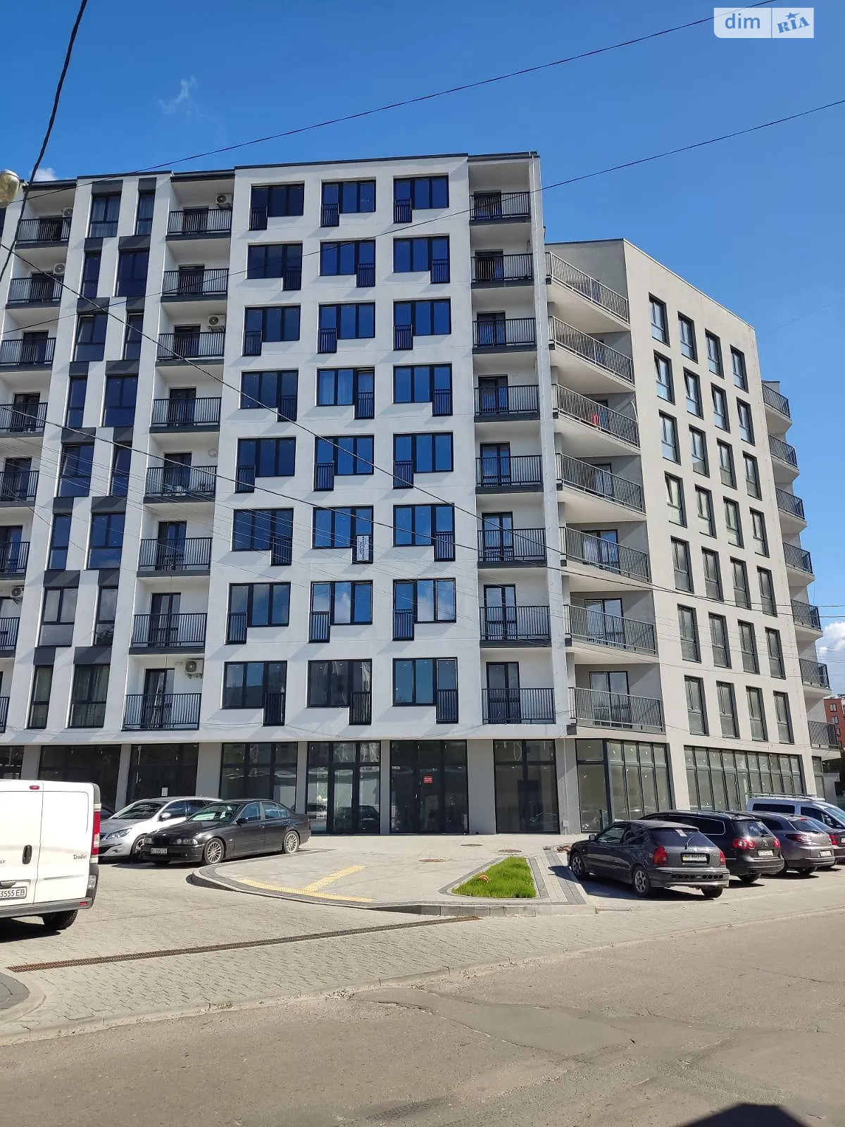Продается 1-комнатная квартира 43 кв. м в Львове, ул. Леонида Перфецкого, 8 - фото 1