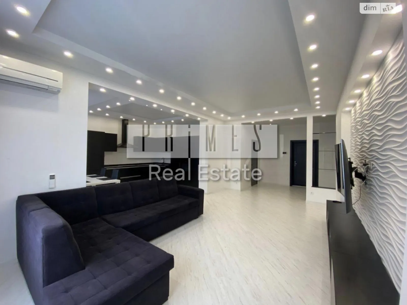 Продается 1-комнатная квартира 88 кв. м в Киеве, ул. Андрея Верхогляда(Драгомирова), 17 - фото 1