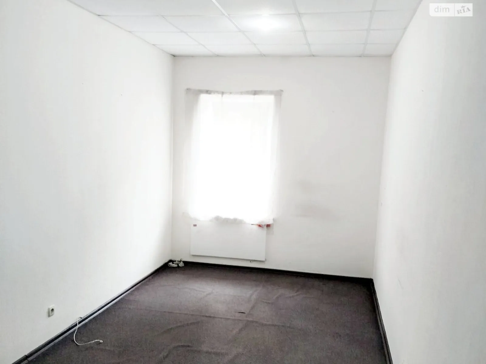 Сдается в аренду помещения свободного назначения 20 кв. м в 2-этажном здании, цена: 7035 грн - фото 1