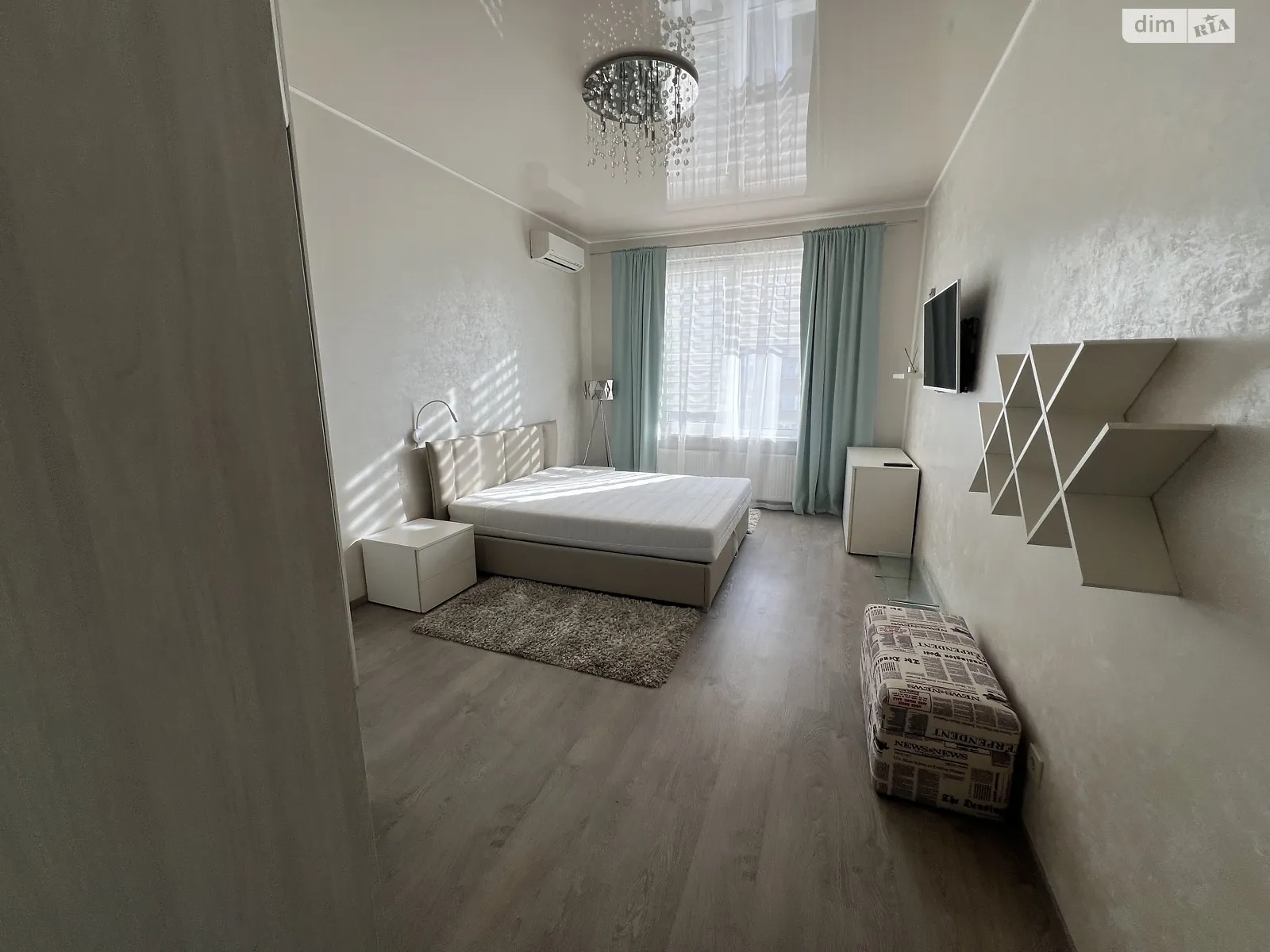 Продается 1-комнатная квартира 58 кв. м в Одессе, пер. Аркадиевский, 9/1 - фото 1