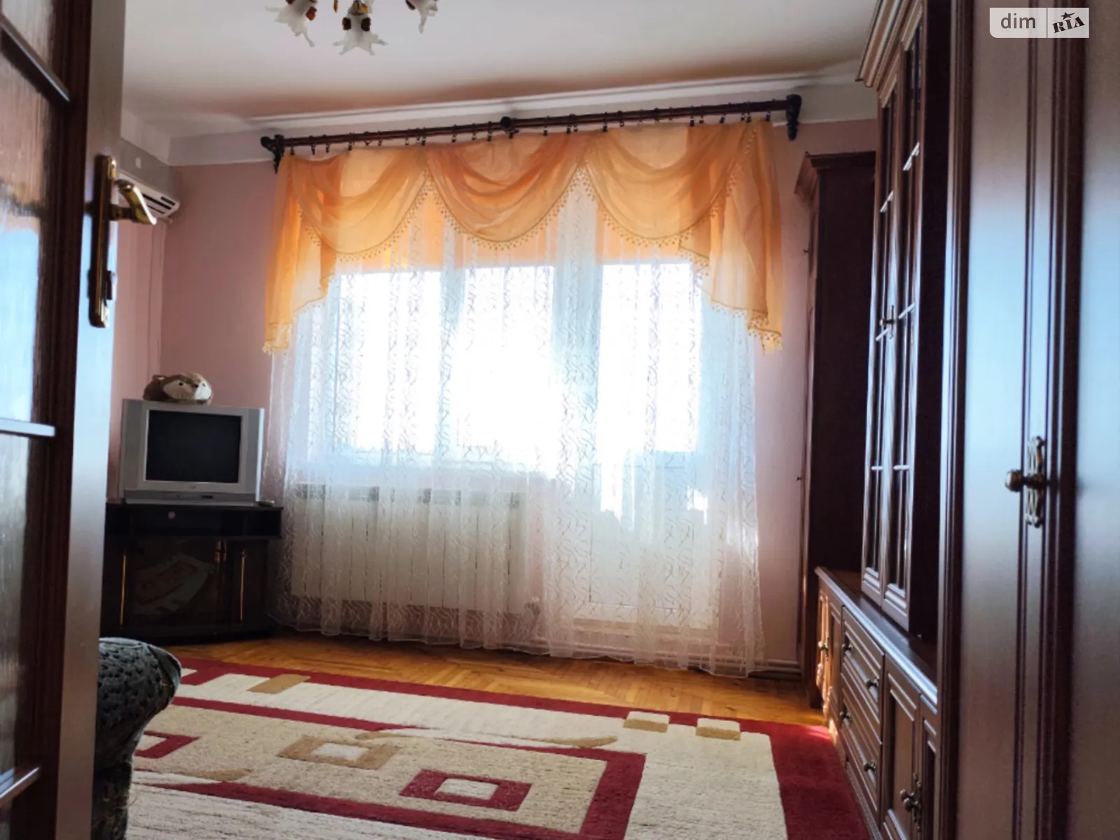 Продается 3-комнатная квартира 62.4 кв. м в Берегове, ул. Лоняи, 17 - фото 1