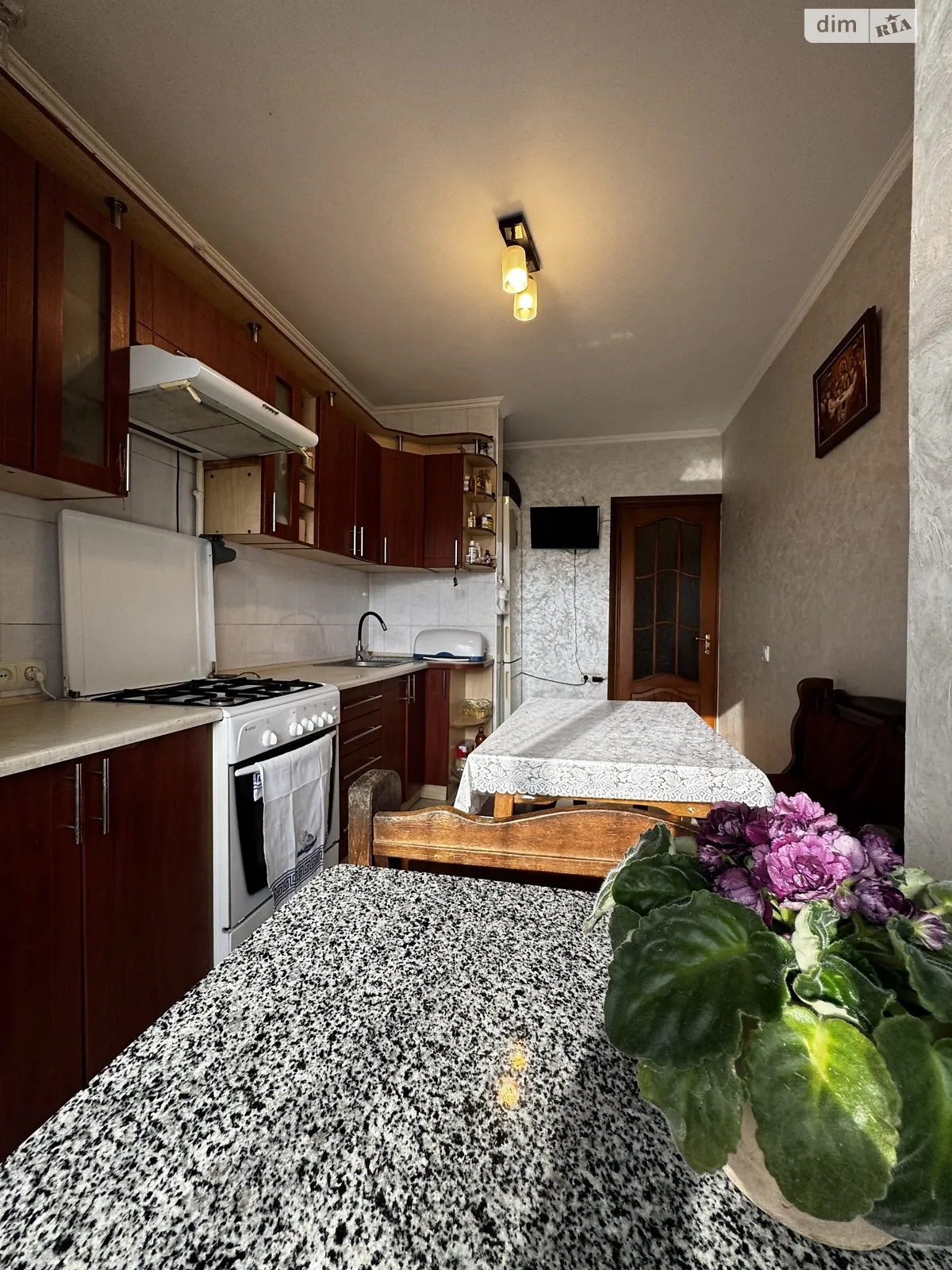 Продается 4-комнатная квартира 89.2 кв. м в Ровно, ул. Шухевича Романа, 18 - фото 1