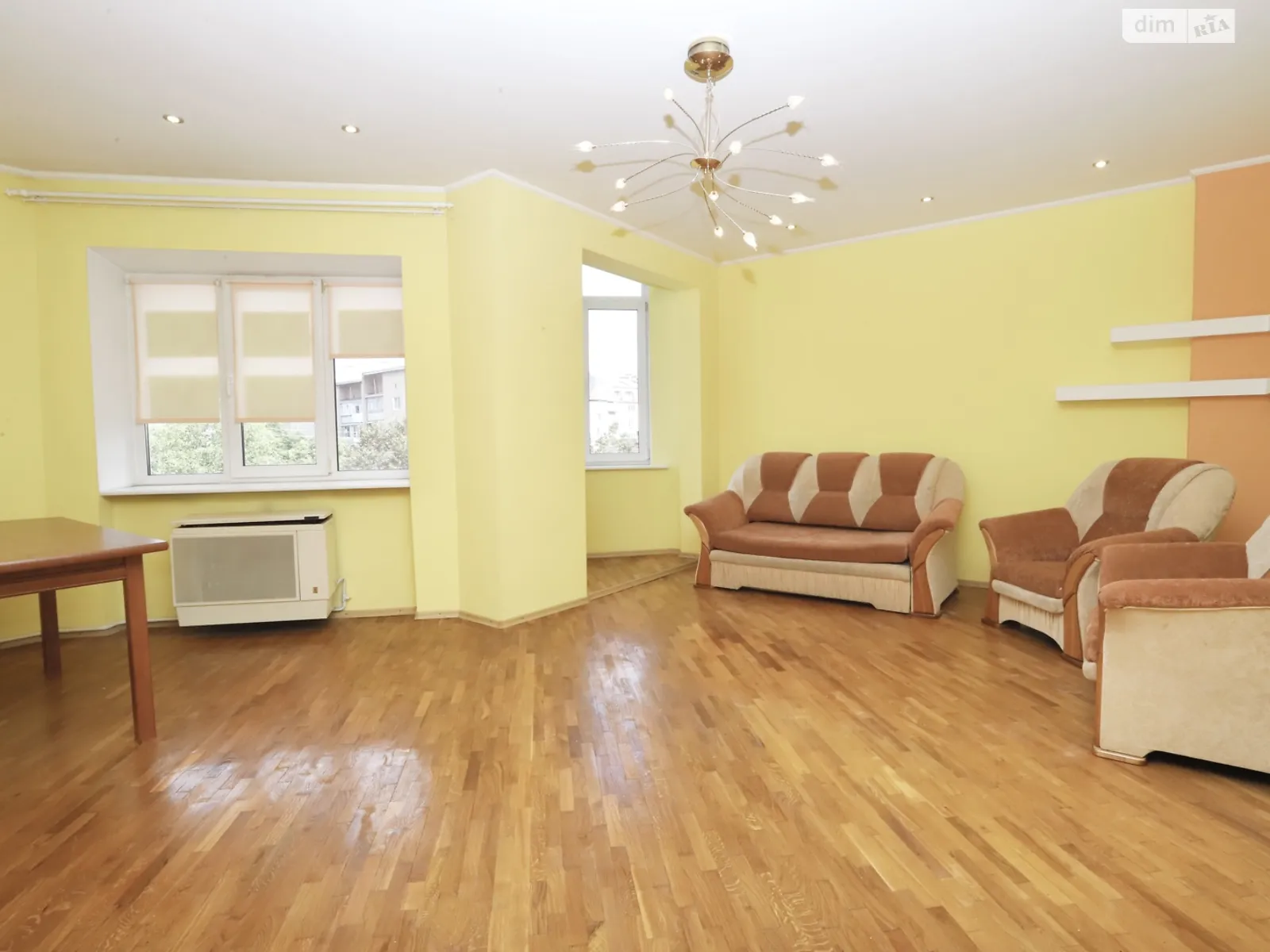 Продается 3-комнатная квартира 91.5 кв. м в Ивано-Франковске, ул. Бельведерська, 25 - фото 1