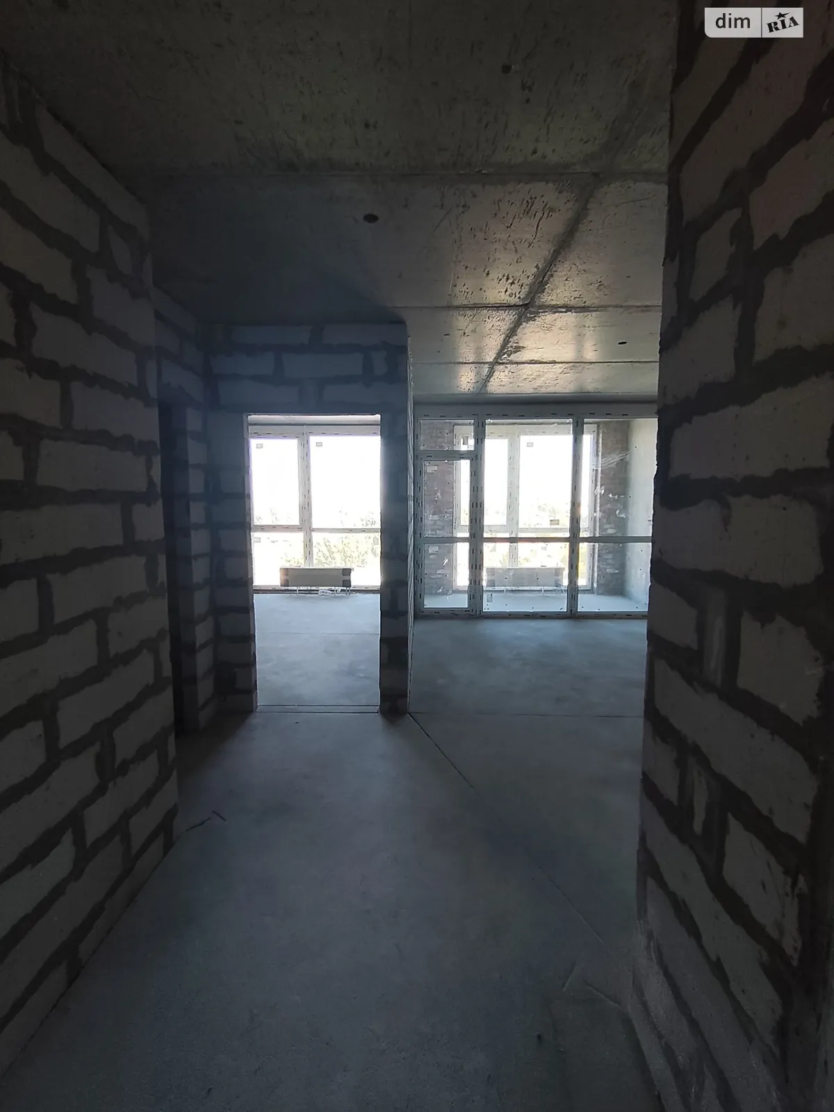 Продается 1-комнатная квартира 46 кв. м в Киеве, вул. Причальная, 10 - фото 1