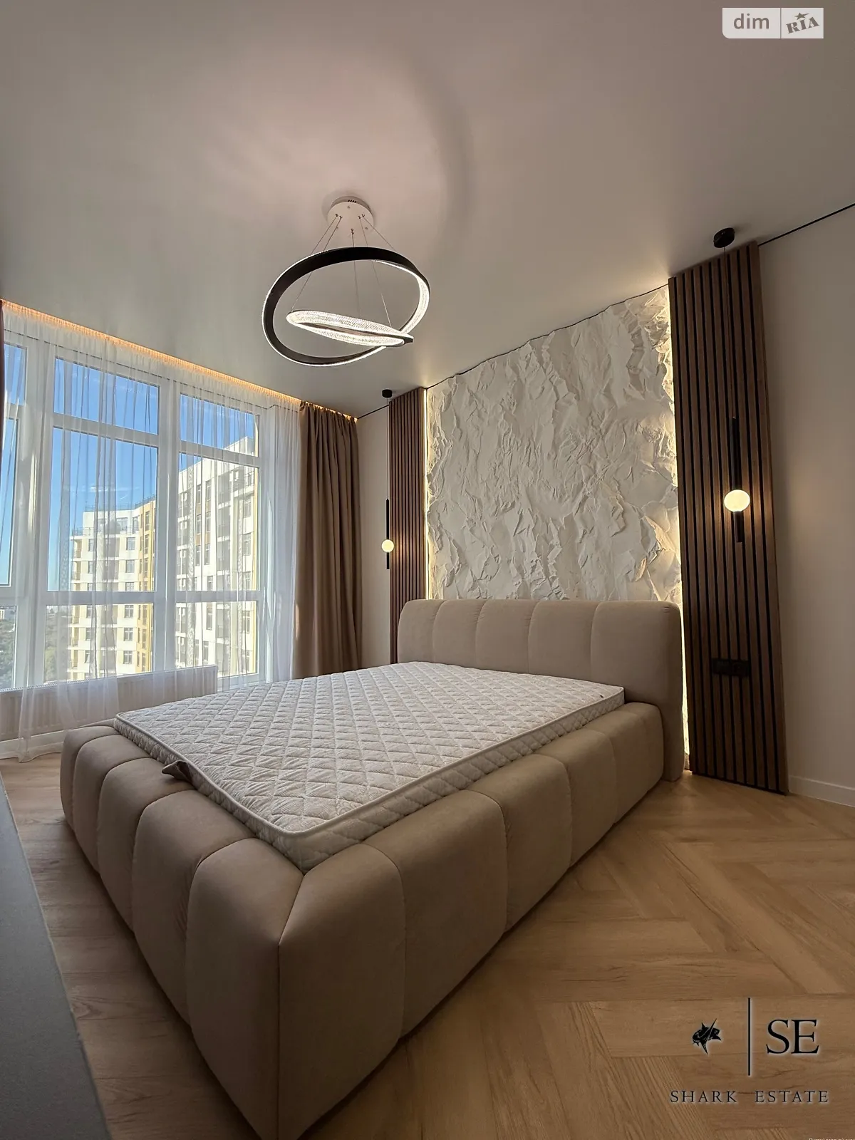 Продается 2-комнатная квартира 60 кв. м в Одессе, ул. Краснова, 1В - фото 1