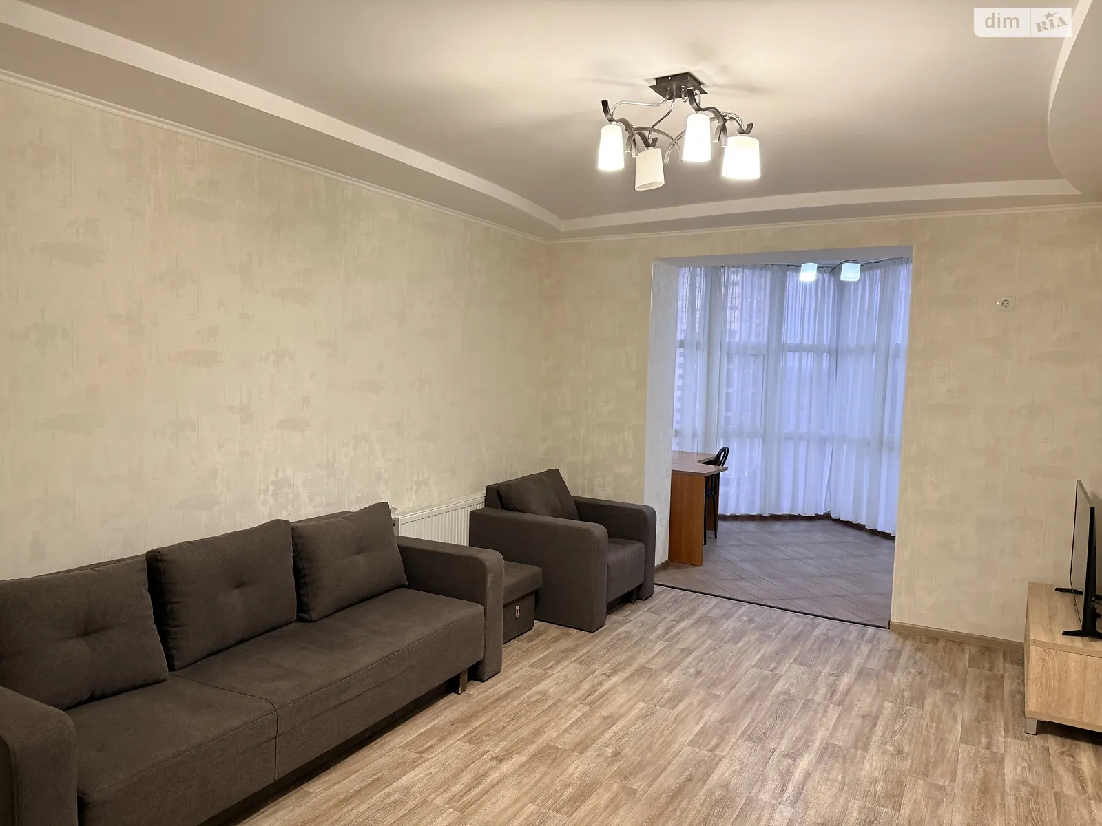 Сдается в аренду 3-комнатная квартира 96.3 кв. м в Днепре, ул. Мандрыковская, 51М - фото 1