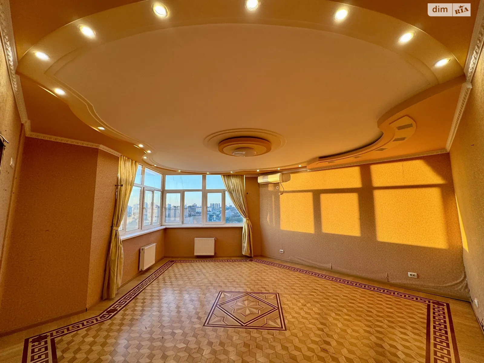 Продається 3-кімнатна квартира 111.2 кв. м у Києві, вул. Генерала Генадія Воробйова, 13Е - фото 1