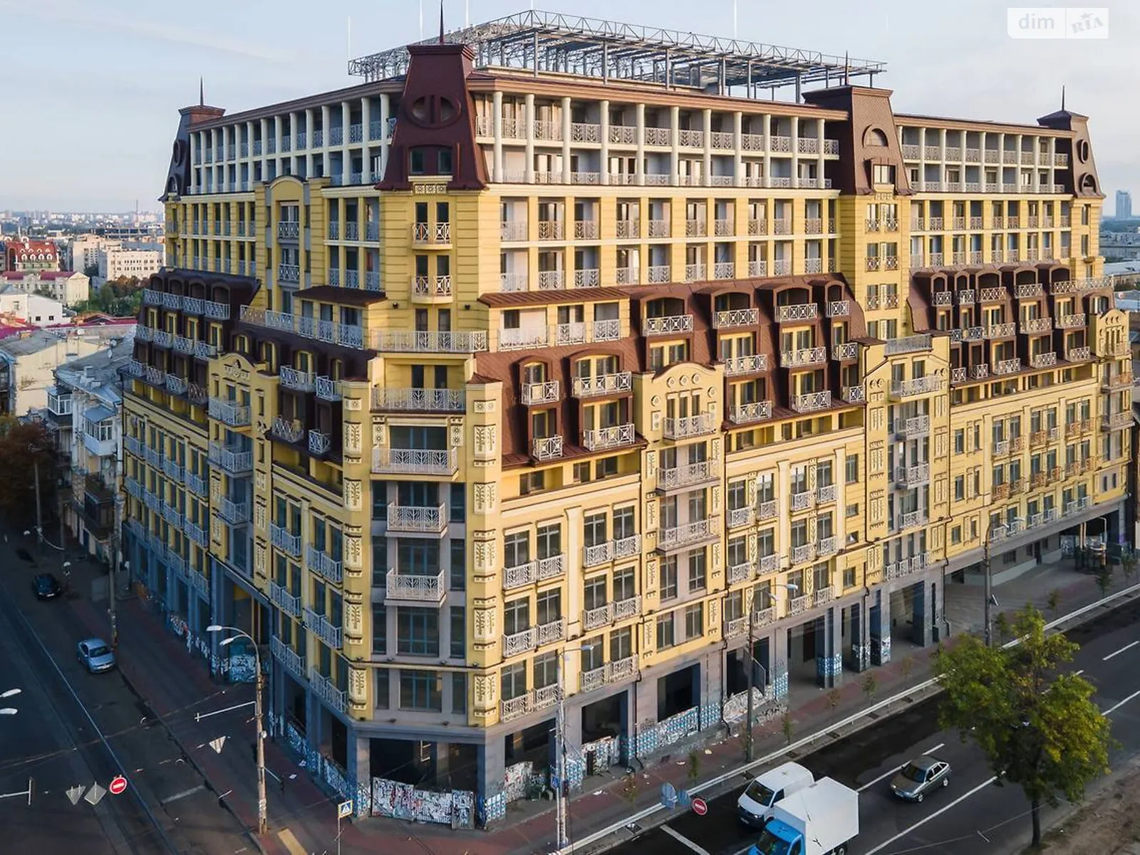 Продается 1-комнатная квартира 55 кв. м в Киеве, ул. Нижний Вал, 27-29 - фото 1