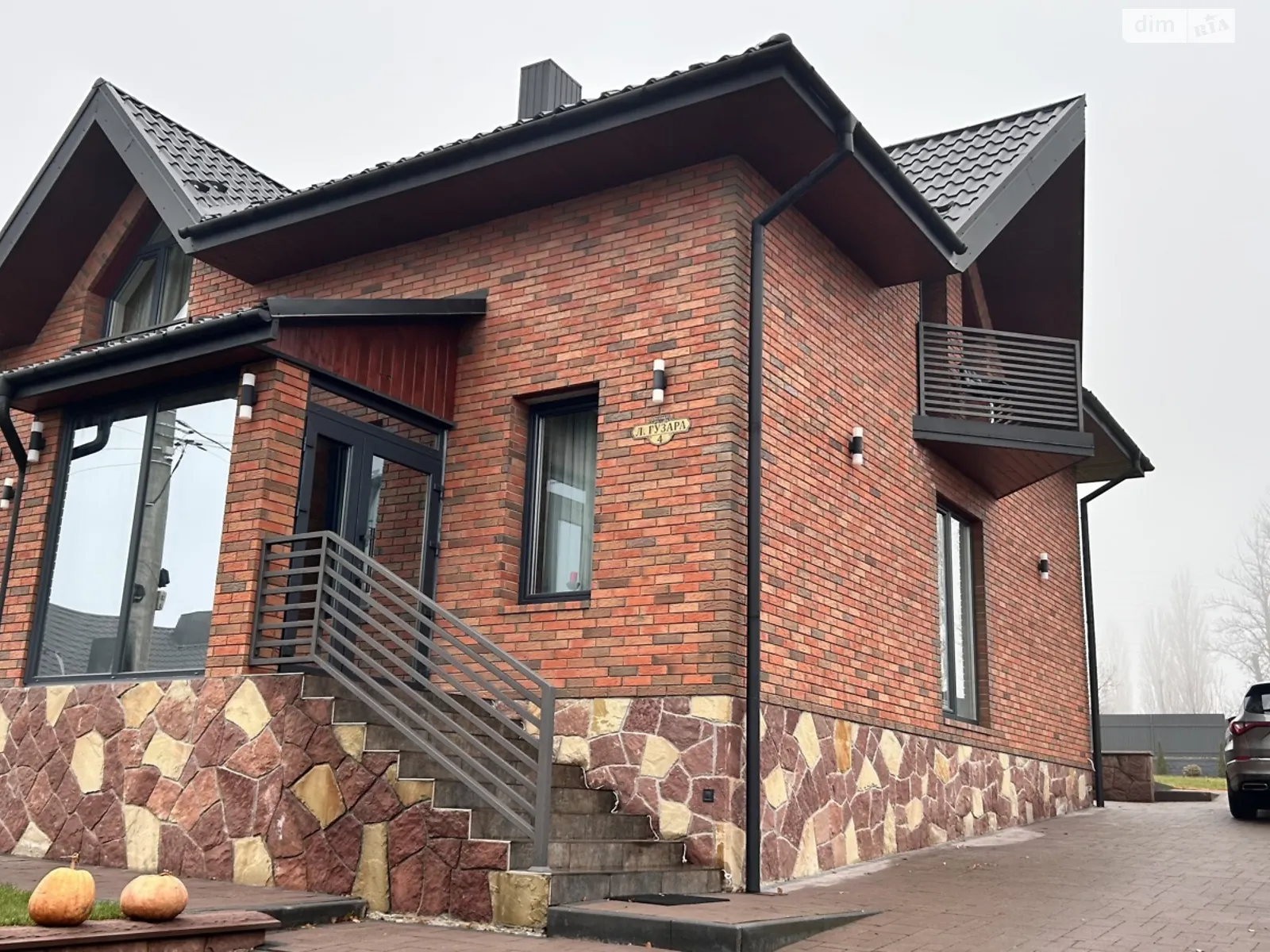 Продается дом на 2 этажа 180 кв. м с мансардой, цена: 370000 $ - фото 1