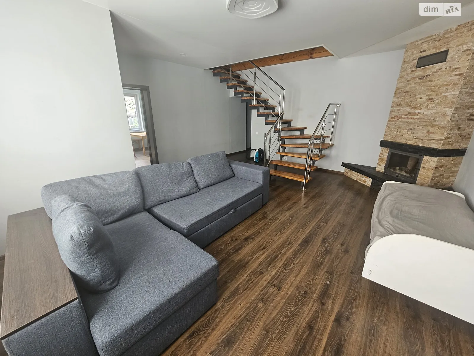 Продается дом на 2 этажа 105 кв. м с мебелью, цена: 100000 $ - фото 1