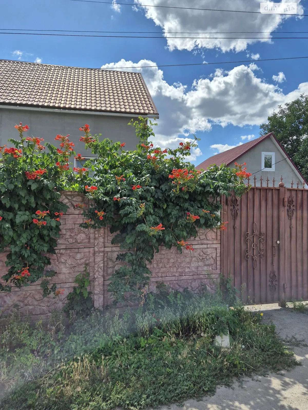Продается дом на 2 этажа 188.6 кв. м с садом, цена: 156000 $ - фото 1