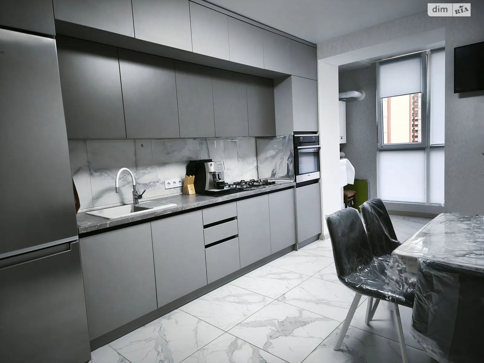 Продается 1-комнатная квартира 44.3 кв. м в Слобожанском, ул. Семейная, 6 - фото 1