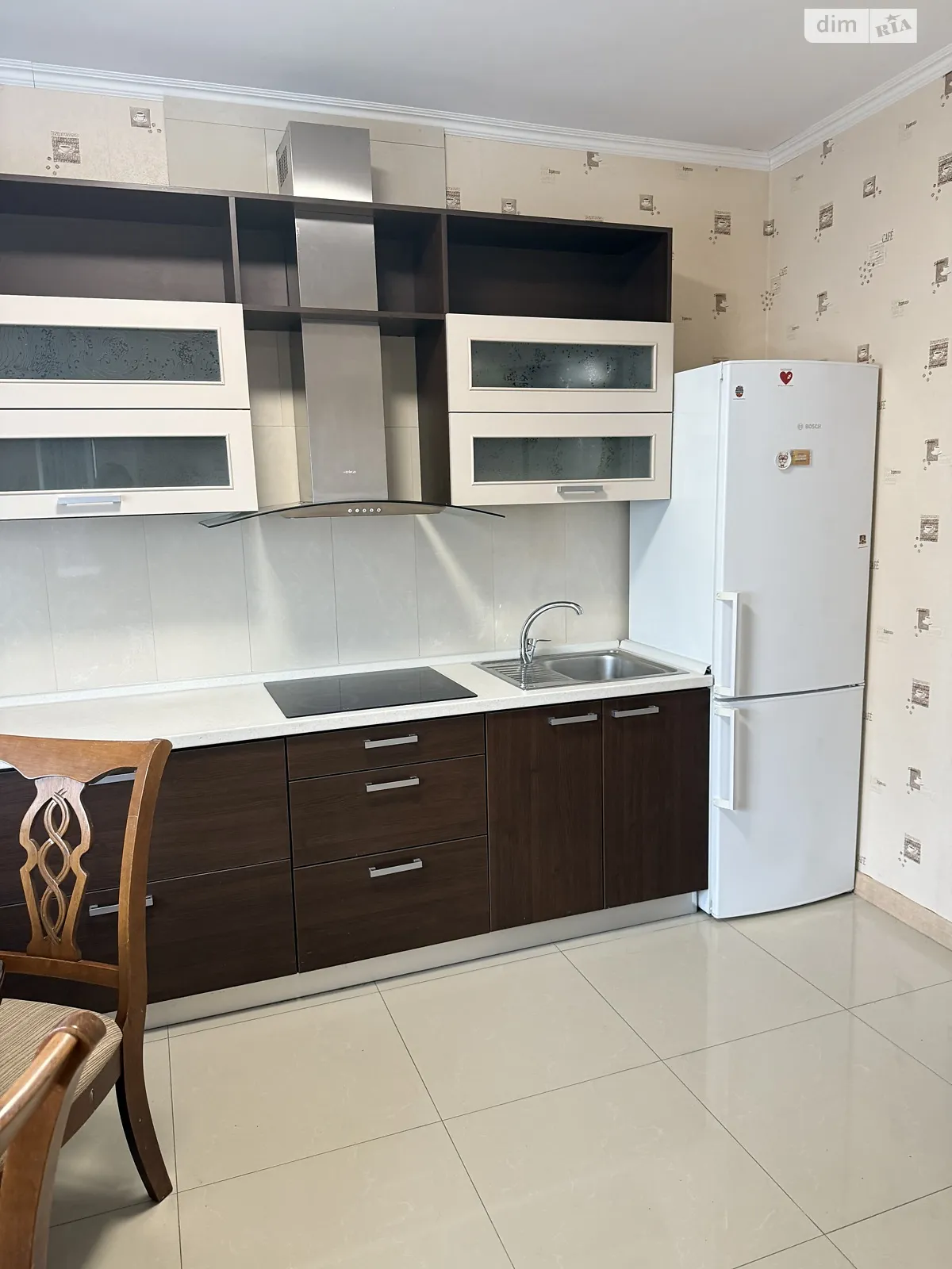 Здається в оренду 1-кімнатна квартира 51.5 кв. м у Києві, вул. Бориса Гмирі, 6 - фото 1