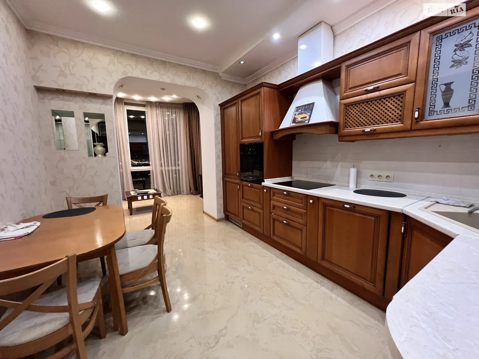 Продается 2-комнатная квартира 82.9 кв. м в Киеве, наб. Оболонская, 3 корпус 3 - фото 1