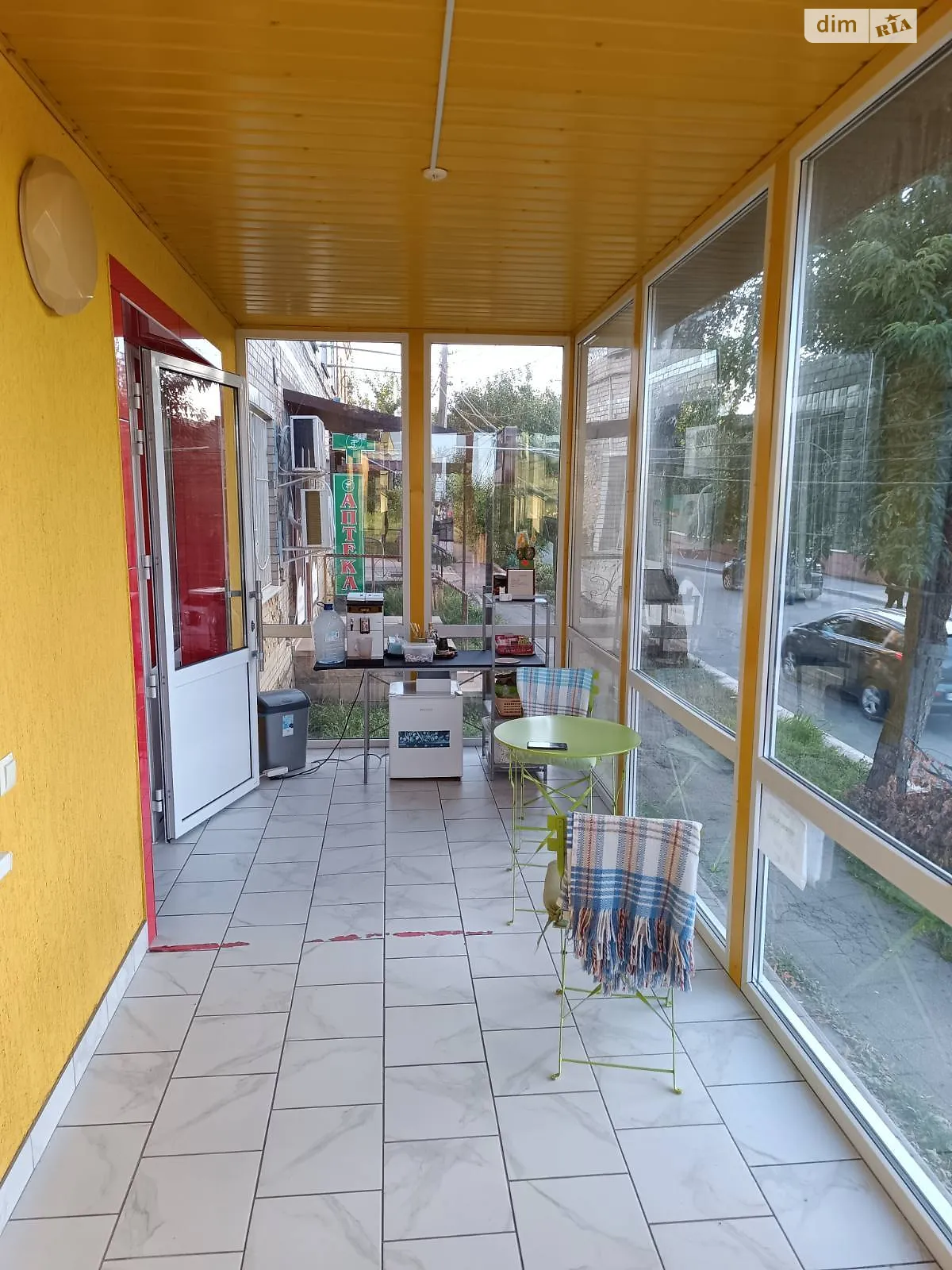 Сдается в аренду помещения свободного назначения 37 кв. м в 2-этажном здании, цена: 400 $ - фото 1