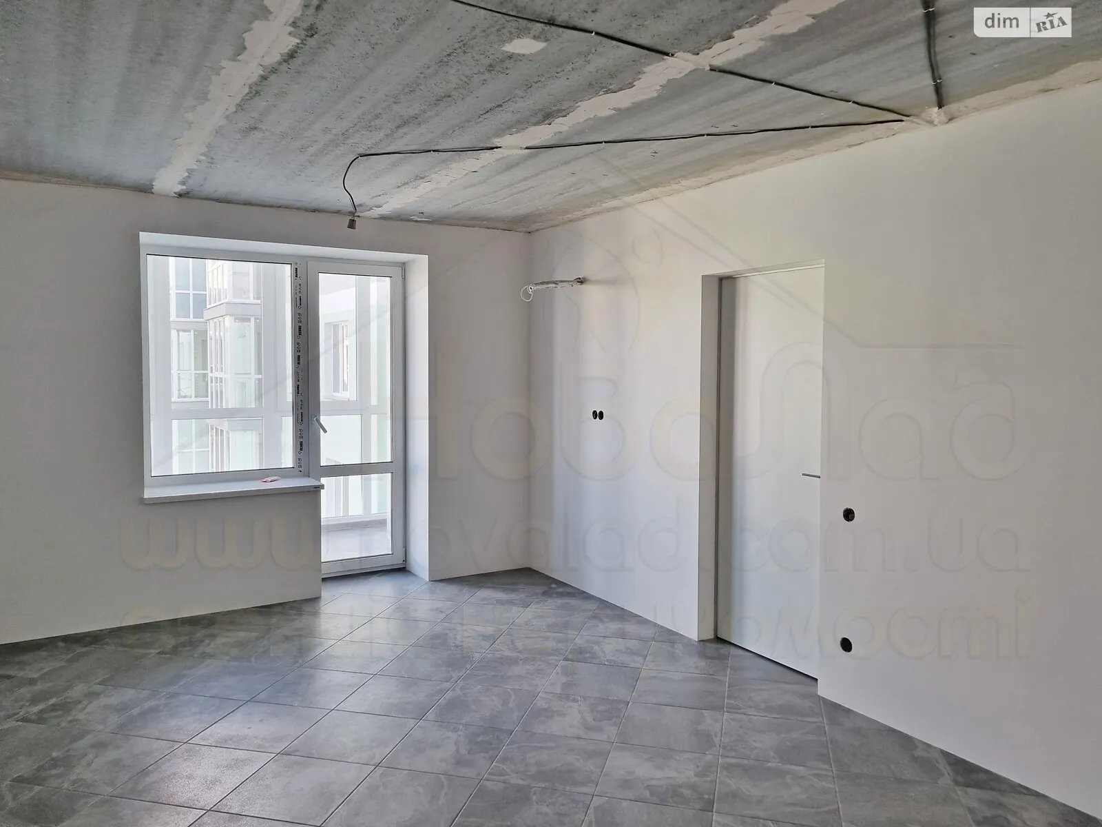 Продается 1-комнатная квартира 56 кв. м в Чернигове, ул. Волковича - фото 1